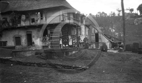 AG 689 cours de ferme Uzerche-Treignac -Lavezere  Photo Mirc .jpg