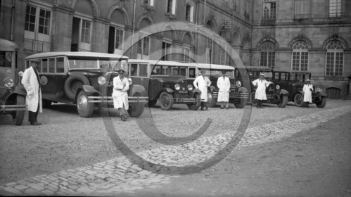 AUU 449 autocars Bernard +autres avec chauffeurs .jpg