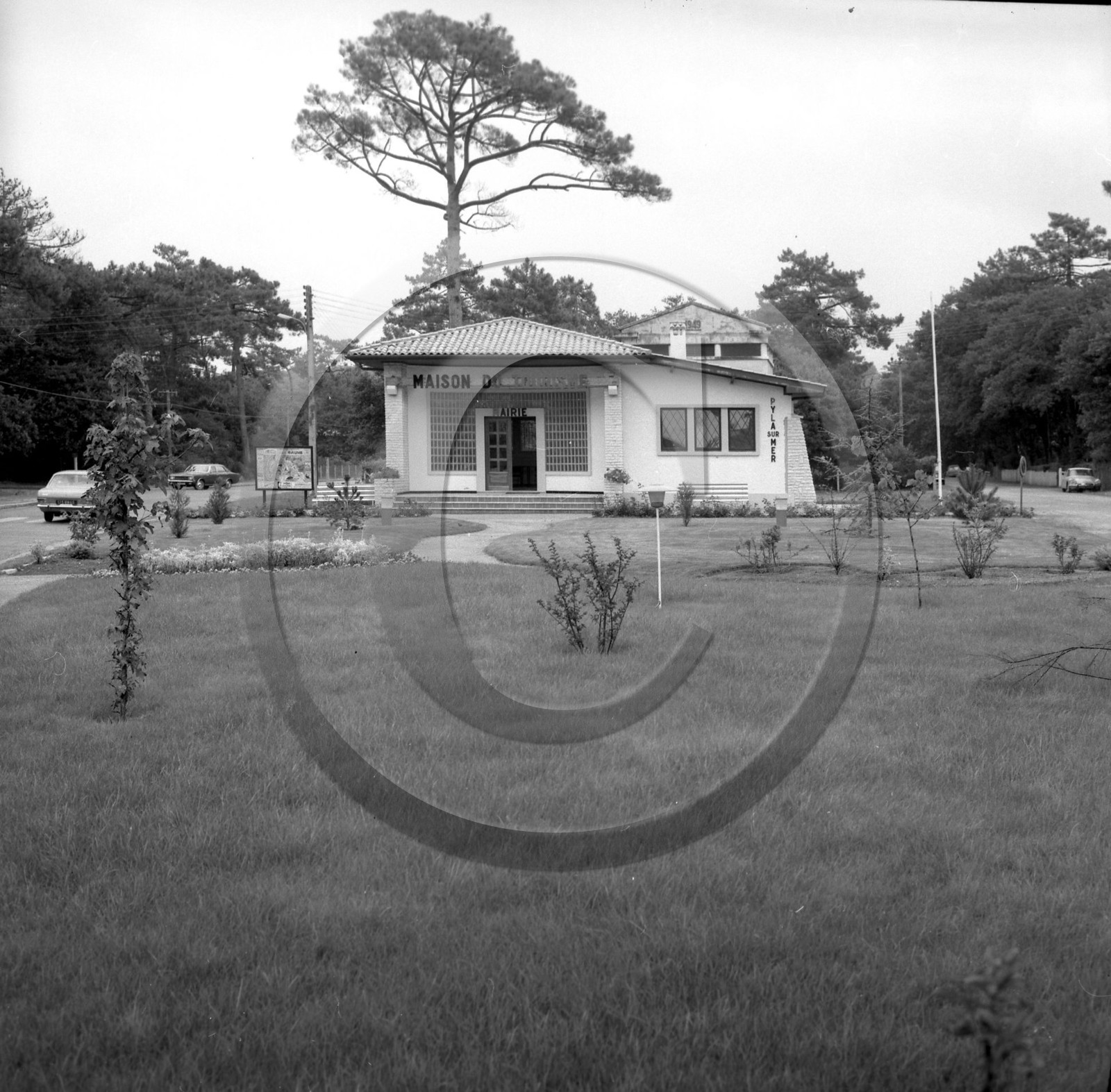 pochette 6326 maison du tourisme aout 68  .3.jpg