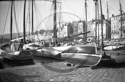 BA 684 Marseille  port voilier LE RAMIER inscrit au YCF  dpt 13.jpg