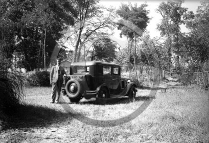 AU 2404 Renault  primaquatre .jpg