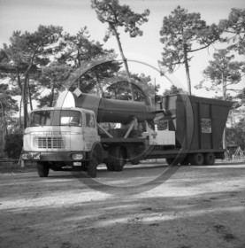 AUU 76 camion Berliet.jpg