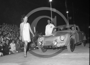 concours elegance apres guerre