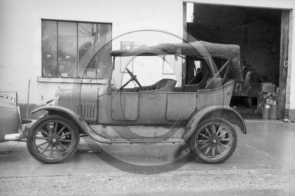 AU 208 Ford modele T .jpg