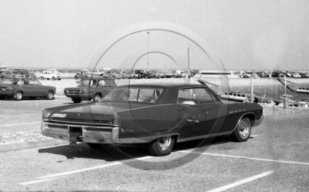 AU 167 Buick electra .jpg