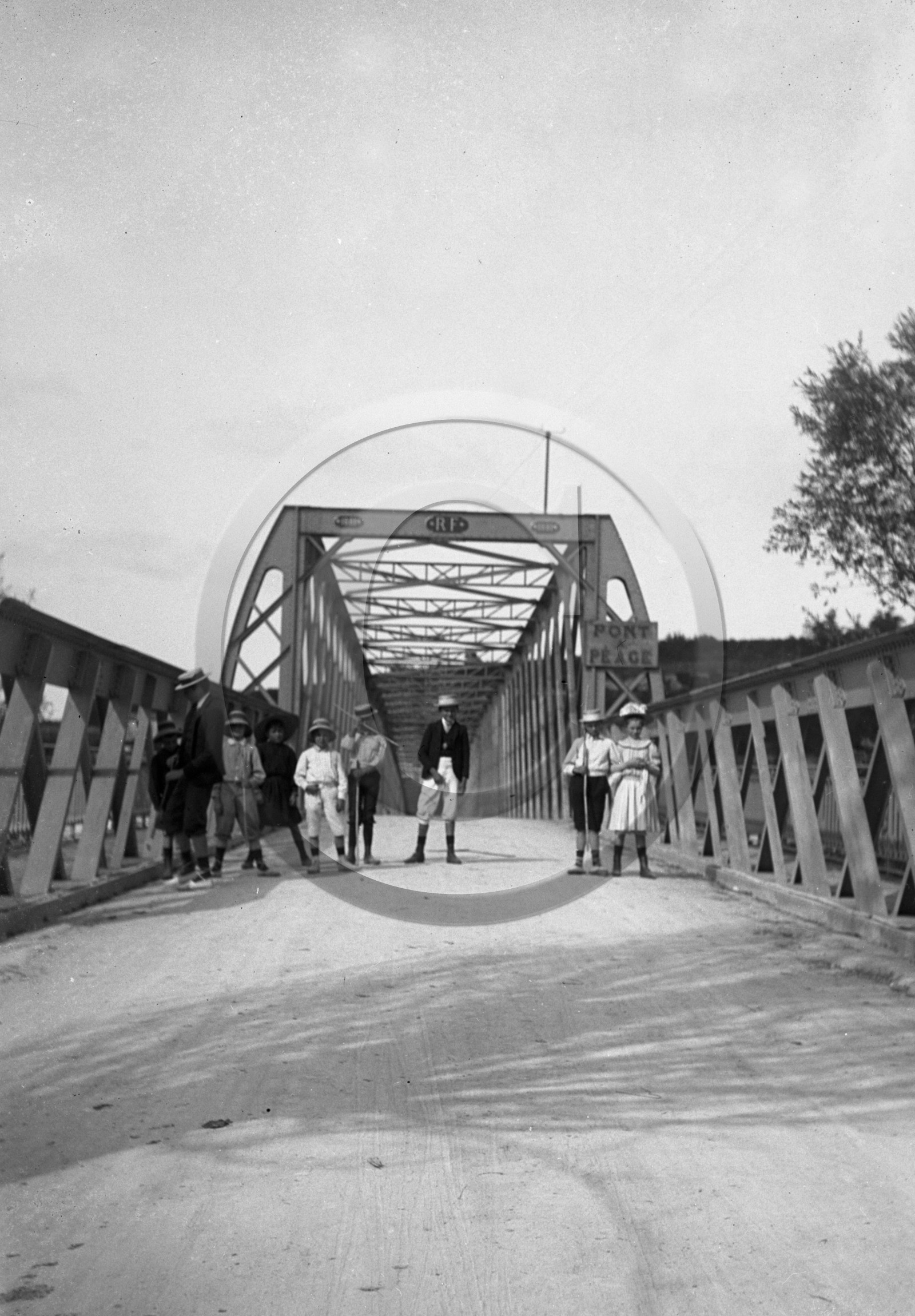 vi  1616  Langoiran le pont  dpt 33.jpg