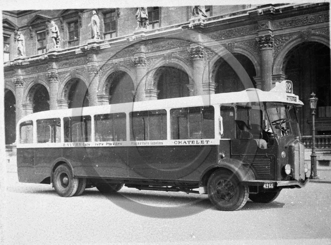 auu 413 autobus parisien n°82 Vitry Chatelet .jpg
