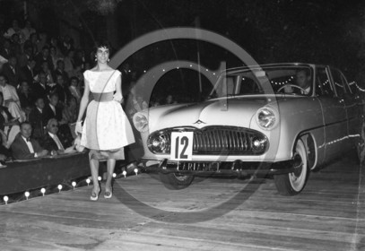 concours elegance apres guerre