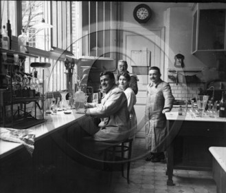 ME 90 laboratoire .jpg