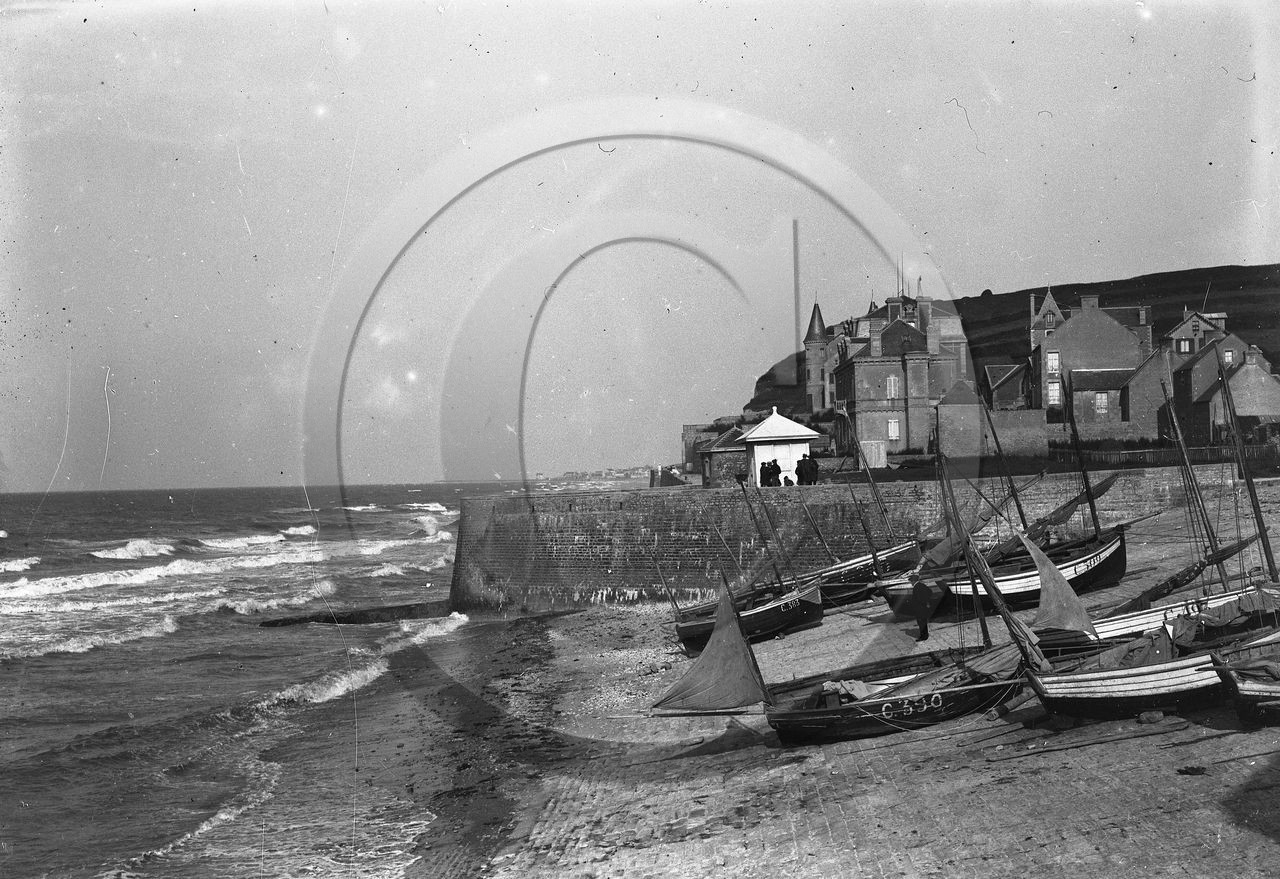 vi  1200 Port en Bessin dpt 14 .jpg