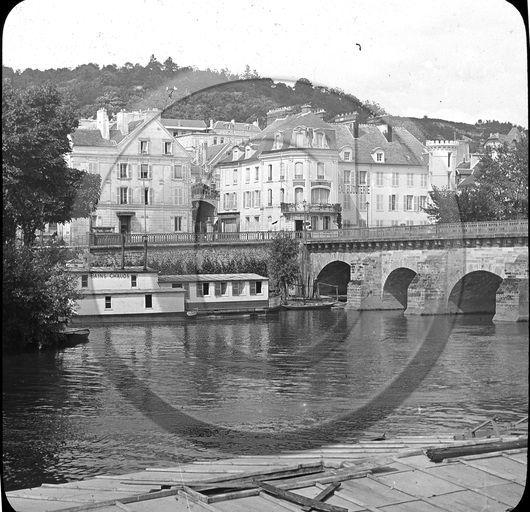 vi  1999 Meulan le petit pont cafe vicque  dpt 78 .jpg