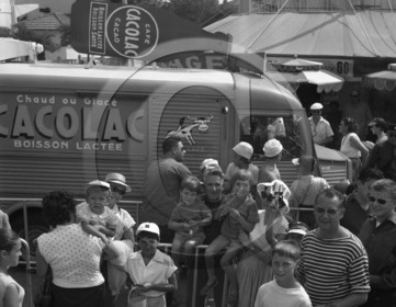 AUU 139 Citroen HY Aout 1964  .jpg