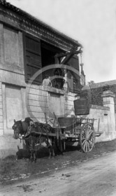 AG 242 chateau Latour 1924  .jpg