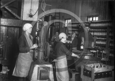 Treves  magasin central des cooperatives generales  armee du Rhin embouteillage   Allemagne.jpg
