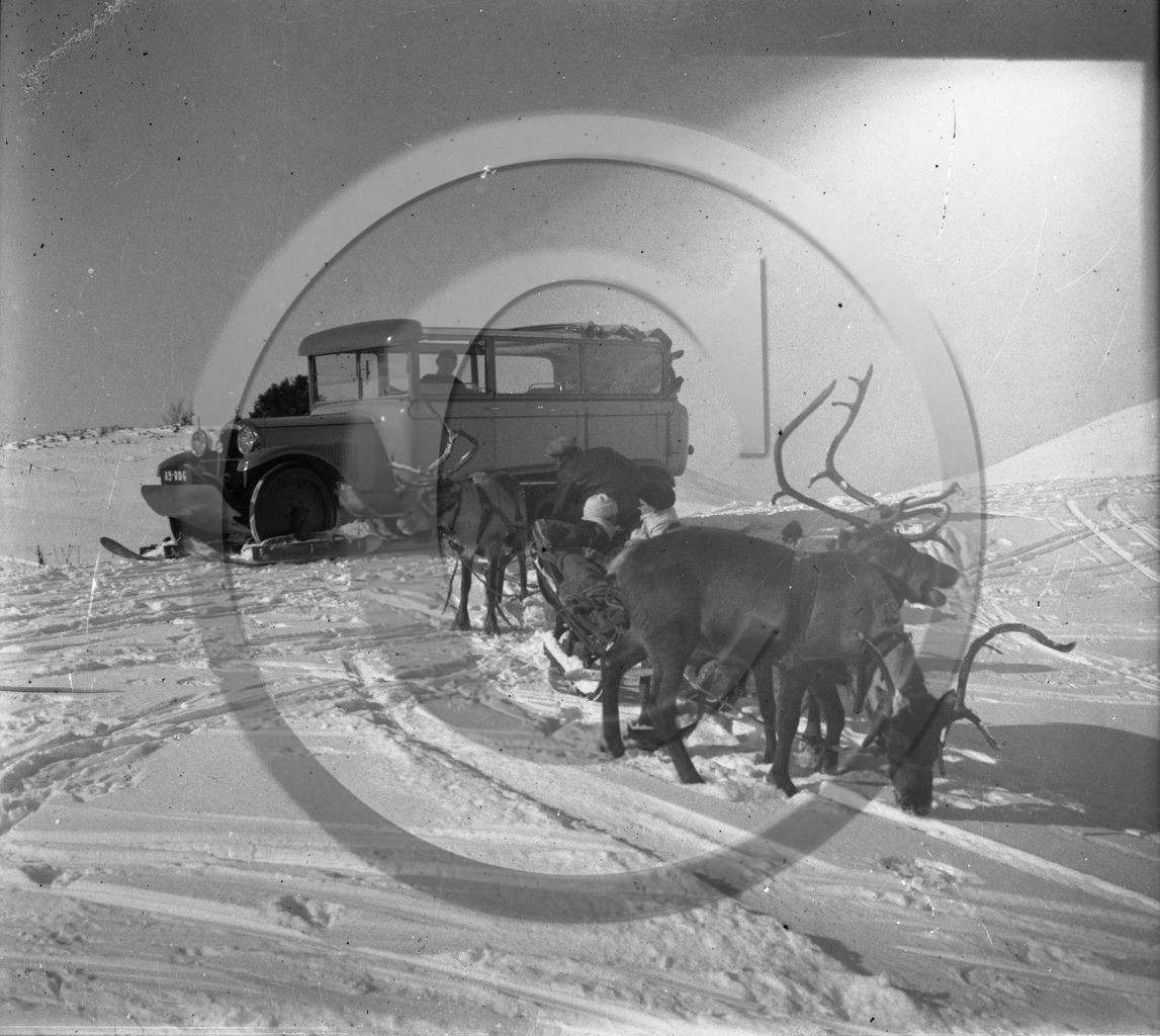 auu 301 autocar sur skis rennes pays Nordique.jpg