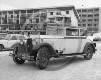 Au 805 Talbot 11-6  1er rallye neige et glace Alpe d Huez .jpg