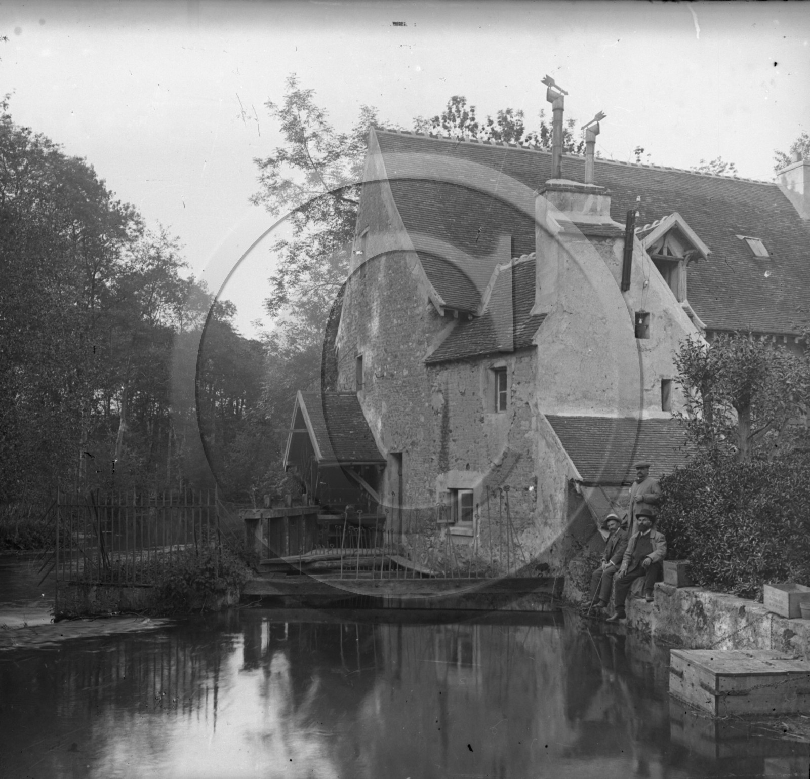 AG 586  moulin a eau .jpg