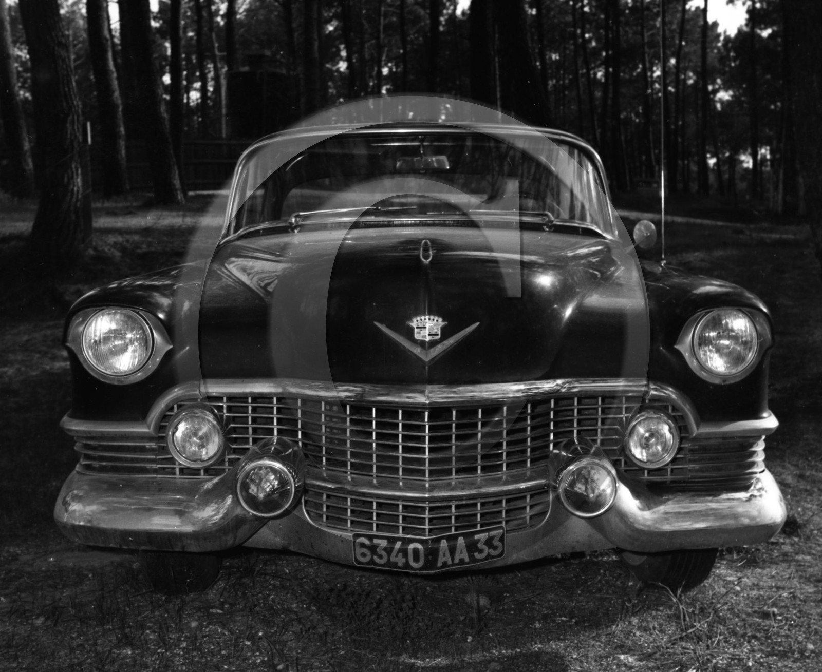 AU 371 Cadillac coupe de ville 1954 .jpg