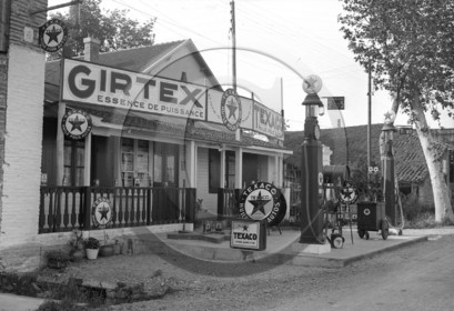 AUU garage texaco  13x19.jpg