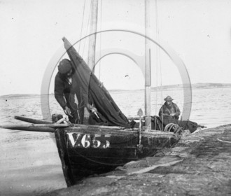 BA 352 golfe du Morbihan ou environ sinagot à quai .jpg