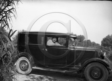 AU 2222 Renault  KZ .jpg