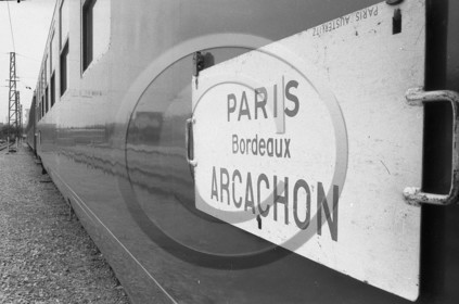 ARC 3673 arrivé du train de Paris 28 juin 1970.jpg