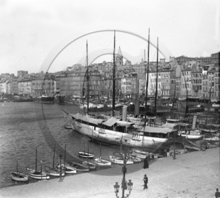 BA 341 Marseille le port steam yacht  dpt 13 .jpg