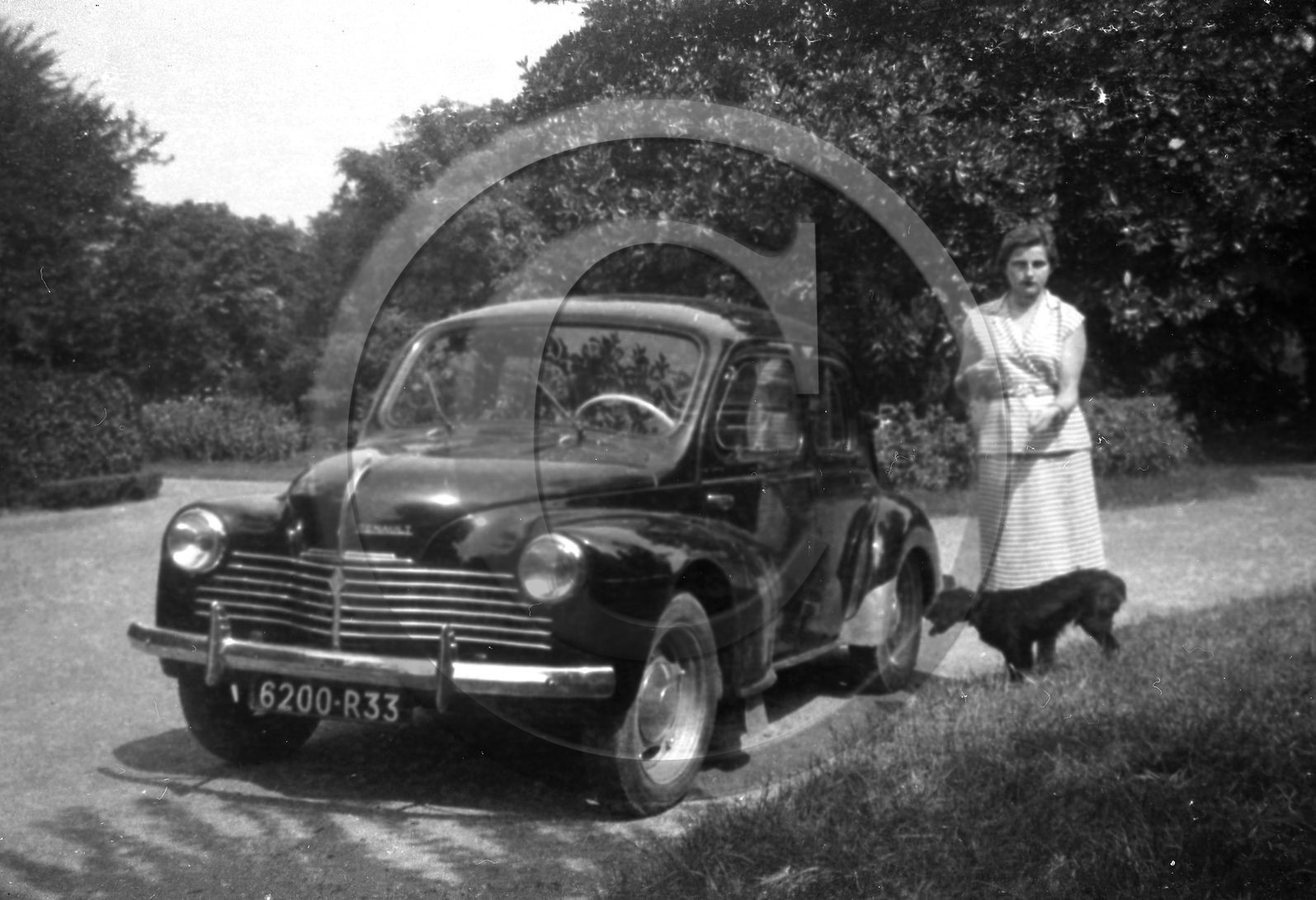 au 3917   Renault 4 CV.jpg