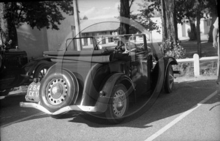 AU 1044  Rosengart .jpg