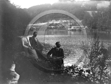 vi  1807 la Bourboule bord de riviere .jpg