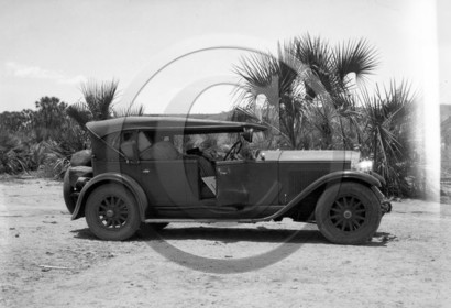 AU 351 Buick torpedo right hand drive 1928 .jpg