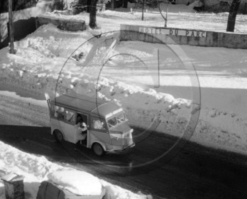 AUU 107  Citroen HY  .jpg