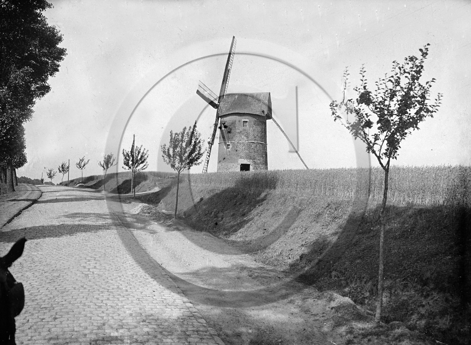 AG 669  moulin a vent .jpg