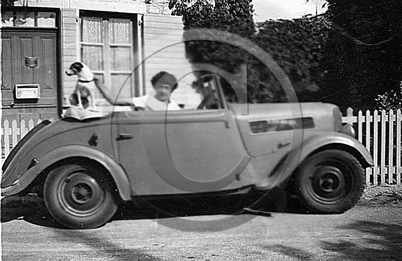 AU 4069 Rosengart d'aprés photo   .jpg