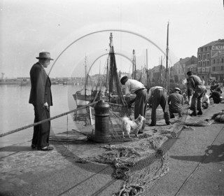 BA 648 port des Sables d Olonne dpt 85.jpg