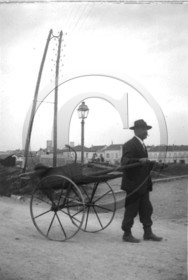 vi  971 Antibes  auto Garron.jpg