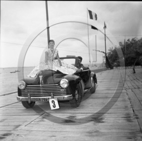 AUCE 532 Peugeot 203 cabriolet .jpg