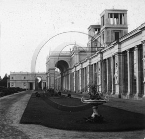 Potsdam l orangerie  de sans souci  Prusse .jpg