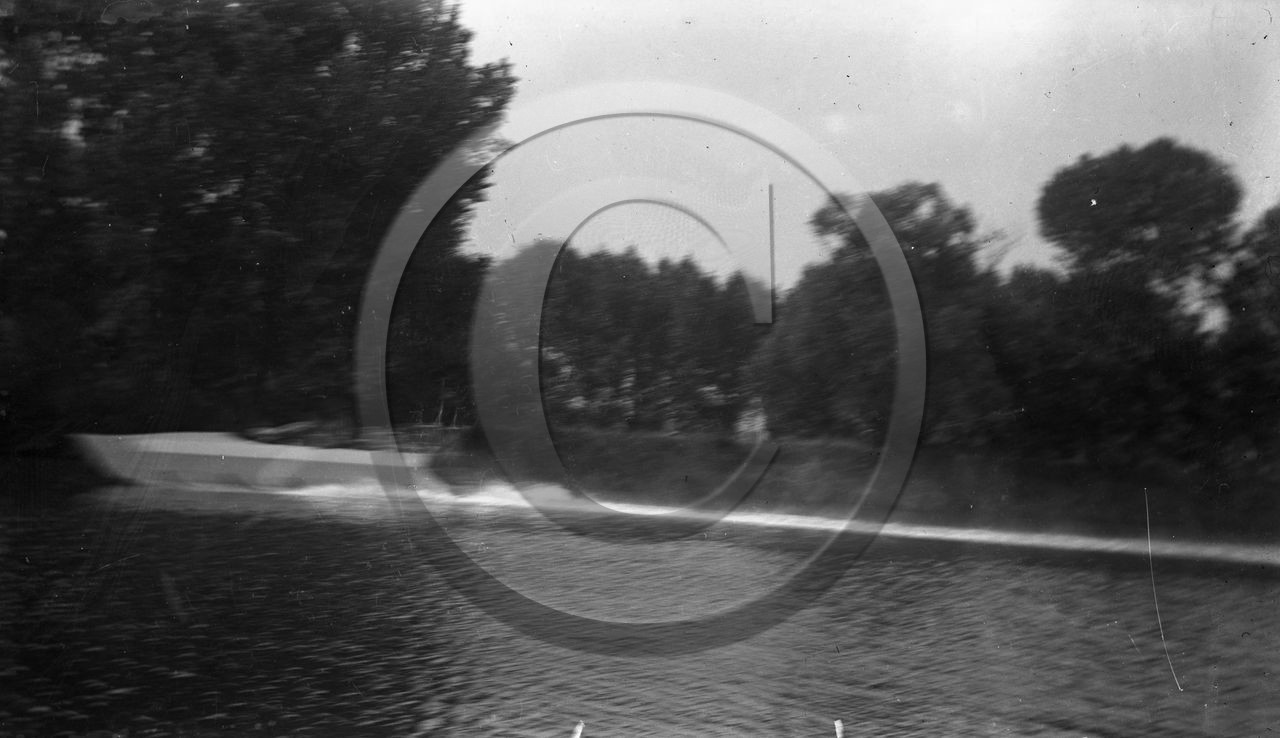 BA 1510 -2  - hydroglisseur .jpg