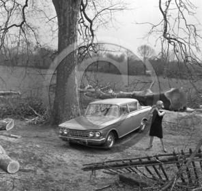 AU 2592 Renault rambler .jpg